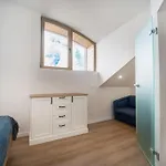 شقة Host2u Penthouse Sauna, Jacuzzi, Fireplace *