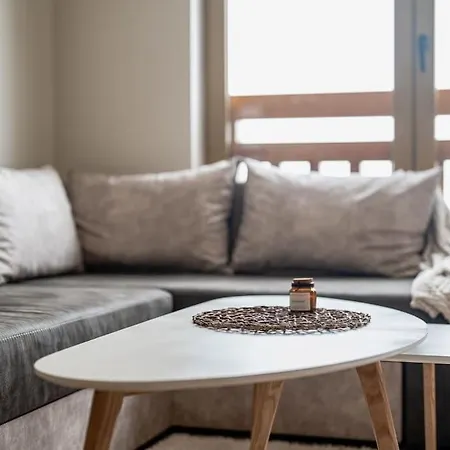 Апартаменты Host2u Penthouse Sauna, Jacuzzi, Fireplace Банско