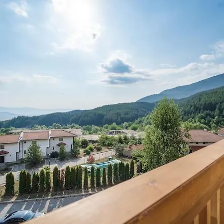 Host2u Penthouse Sauna, Jacuzzi, Fireplace