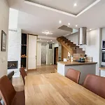 Apartamento Host2u Penthouse Sauna, Jacuzzi, Fireplace Bansko