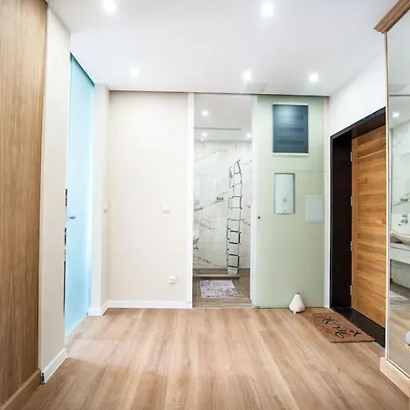 Appartement Host2u Penthouse Sauna, Jacuzzi, Fireplace *