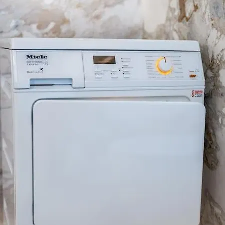 Appartement Host2u Penthouse Sauna, Jacuzzi, Fireplace