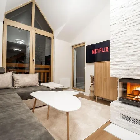 Appartement Host2u Penthouse Sauna, Jacuzzi, Fireplace *