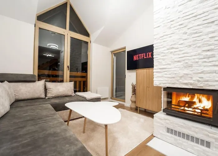 Апартамент Host2u Penthouse Sauna, Jacuzzi, Fireplace *